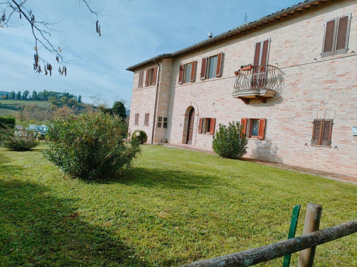 Ca' Tomassino Holiday Apartments Urbino Exterior photo