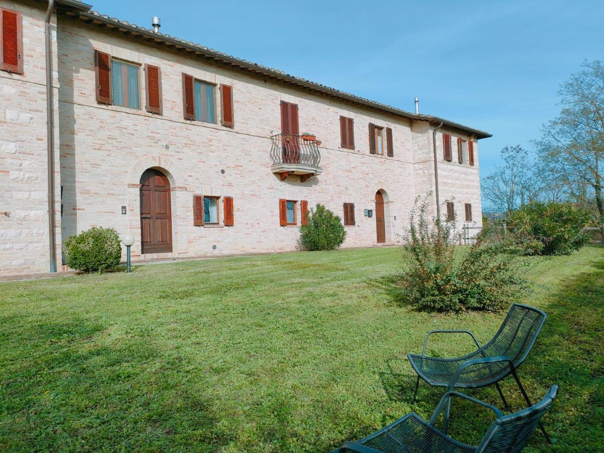 Ca' Tomassino Holiday Apartments Urbino Exterior photo